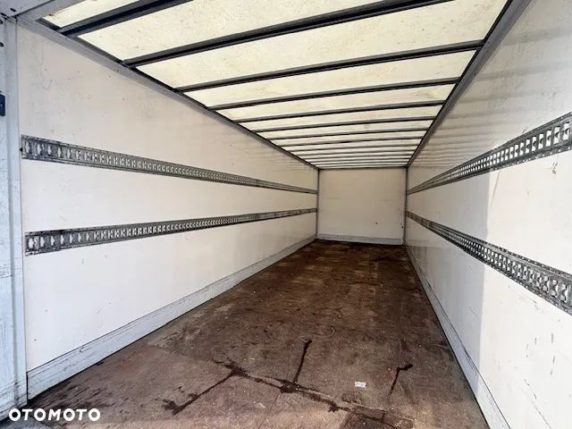 Iveco EUROCARGO 120E25 KONTENER + WINDA - 8