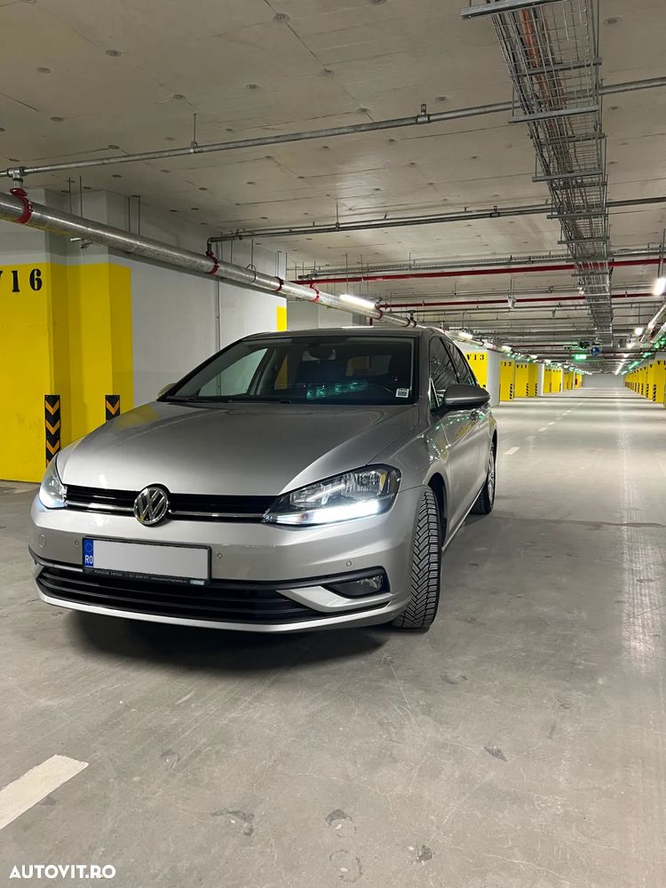 Volkswagen Golf 1.6 TDI Comfortline - 4
