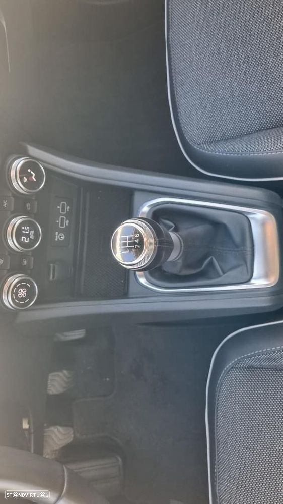 Renault Captur 1.0 TCe Techno - 11