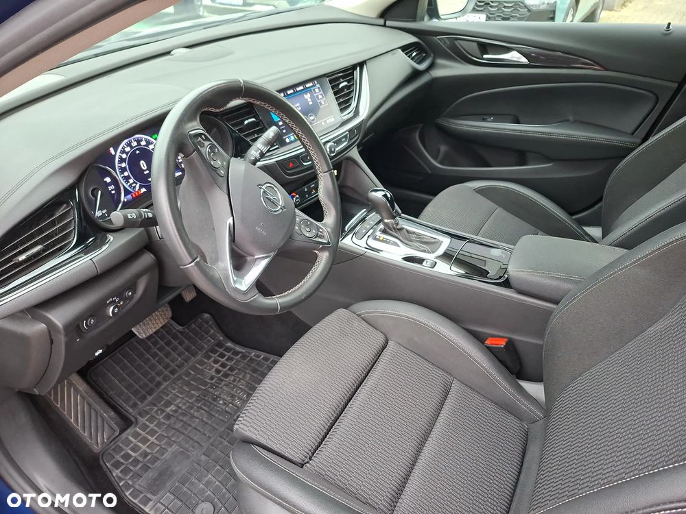 Opel Insignia 2.0 T Elegance S&S - 9