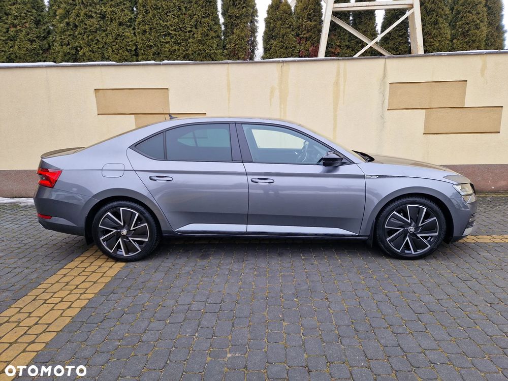 Skoda Superb 2.0 TDI SCR Sportline DSG - 6