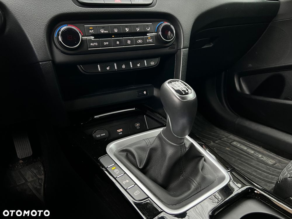 Kia XCeed 1.5 T-GDI GT-Line - 9
