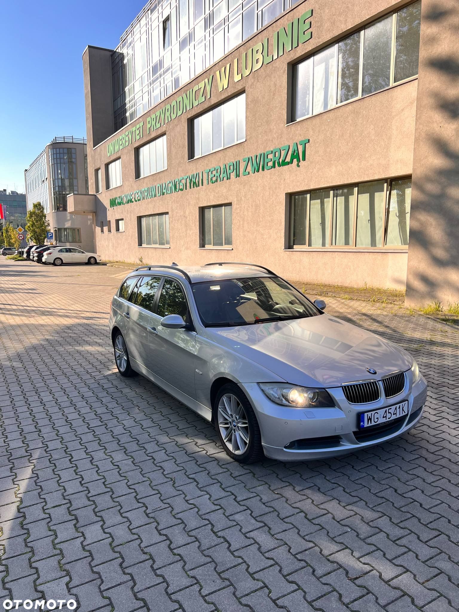 BMW Seria 3 325i xDrive Touring - 1