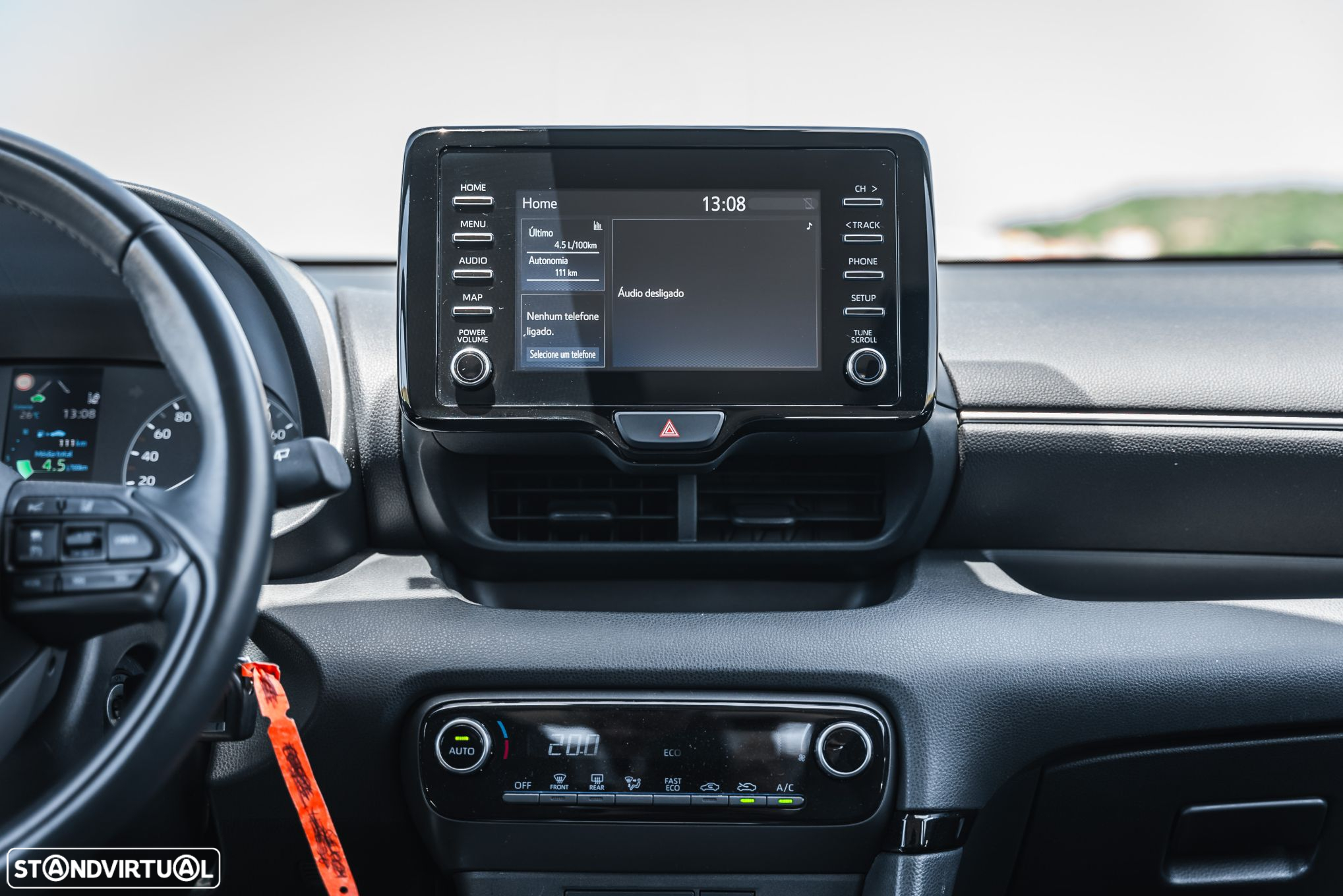 Toyota Yaris - 24