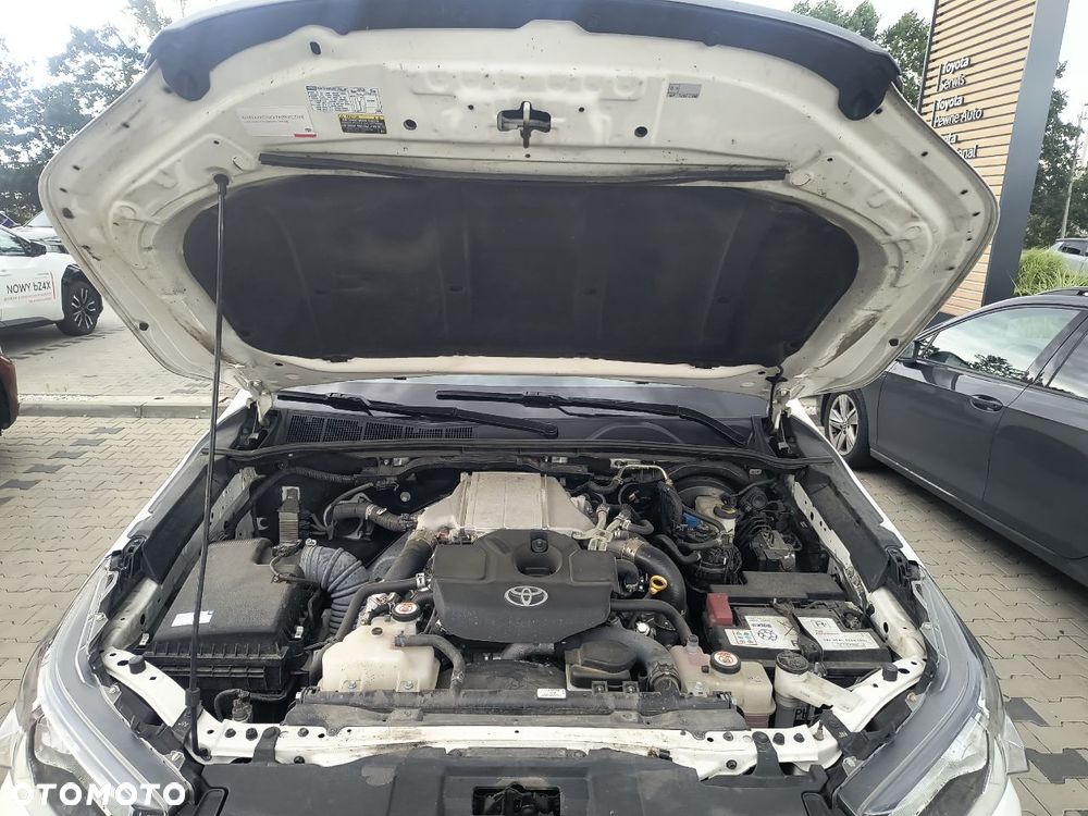 Toyota Hilux 2.4 D-4D Double Cab DL 4x4 - 26