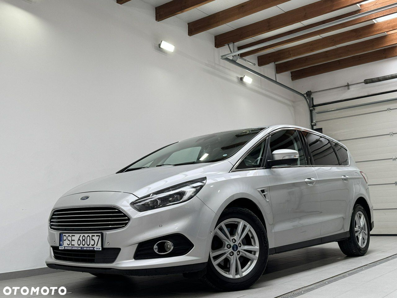 Ford S-Max - 10