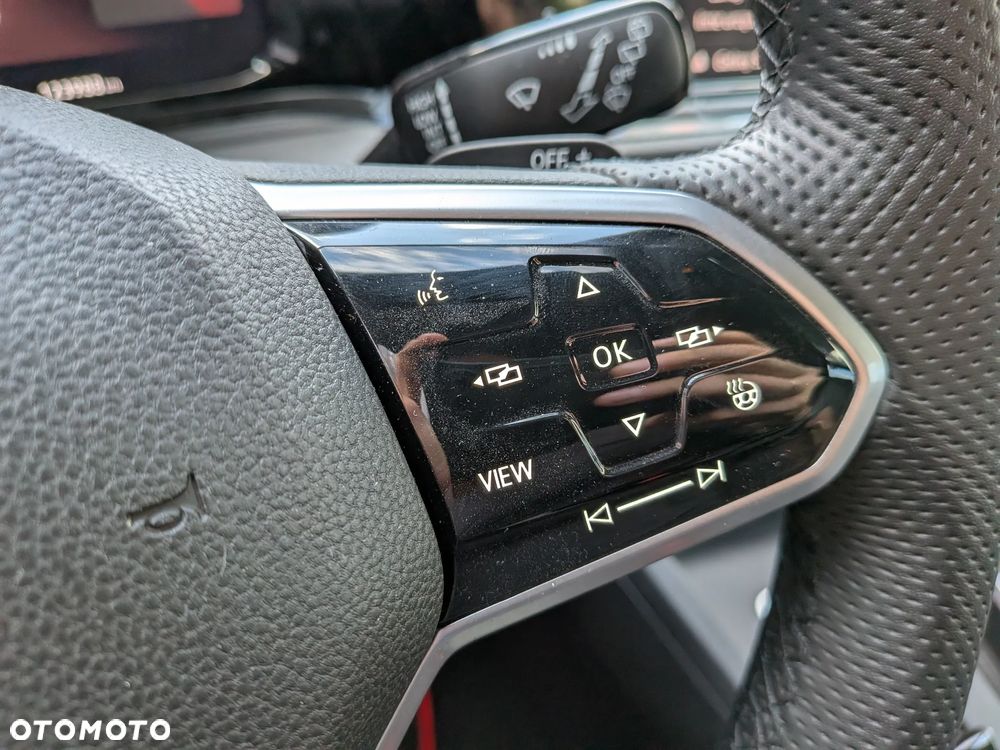 Volkswagen Golf 2.0 TSI OPF DSG GTI - 25