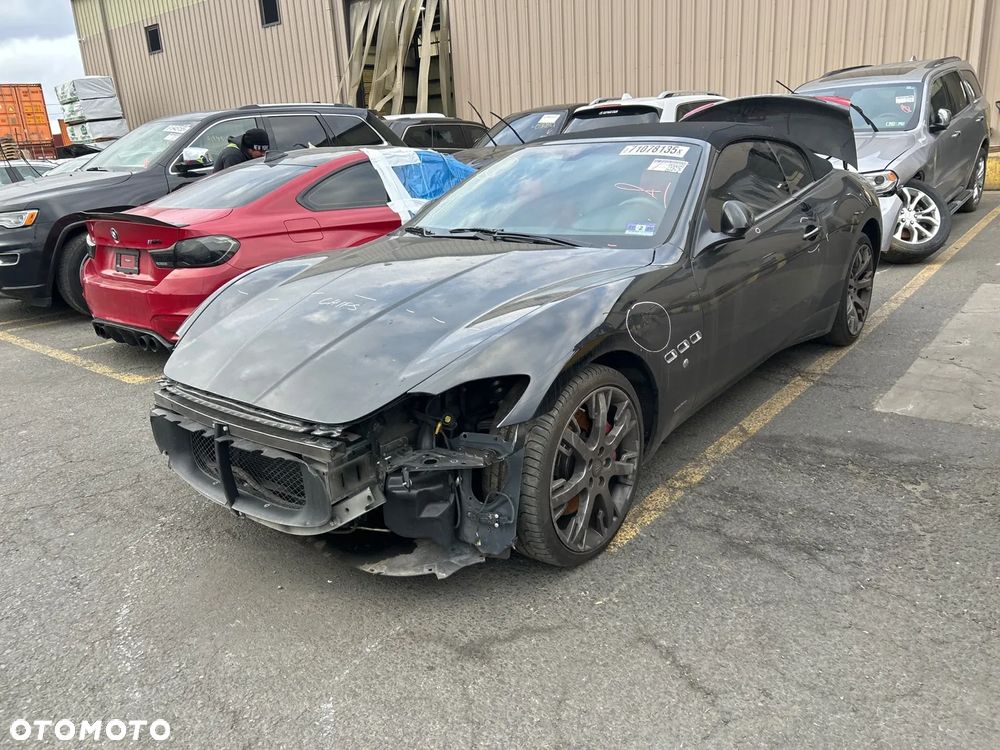 Maserati GranCabrio Sport - 40