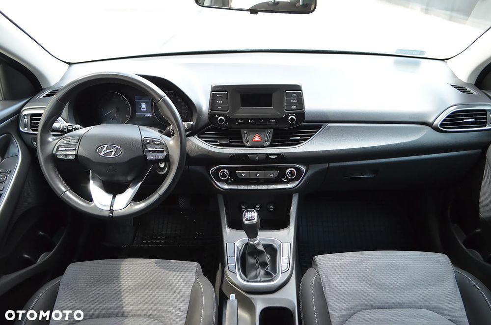 Hyundai i30 1.5 DPI Modern - 9