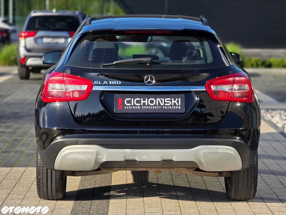 Mercedes-Benz GLA 180 7G-DCT Style - 6