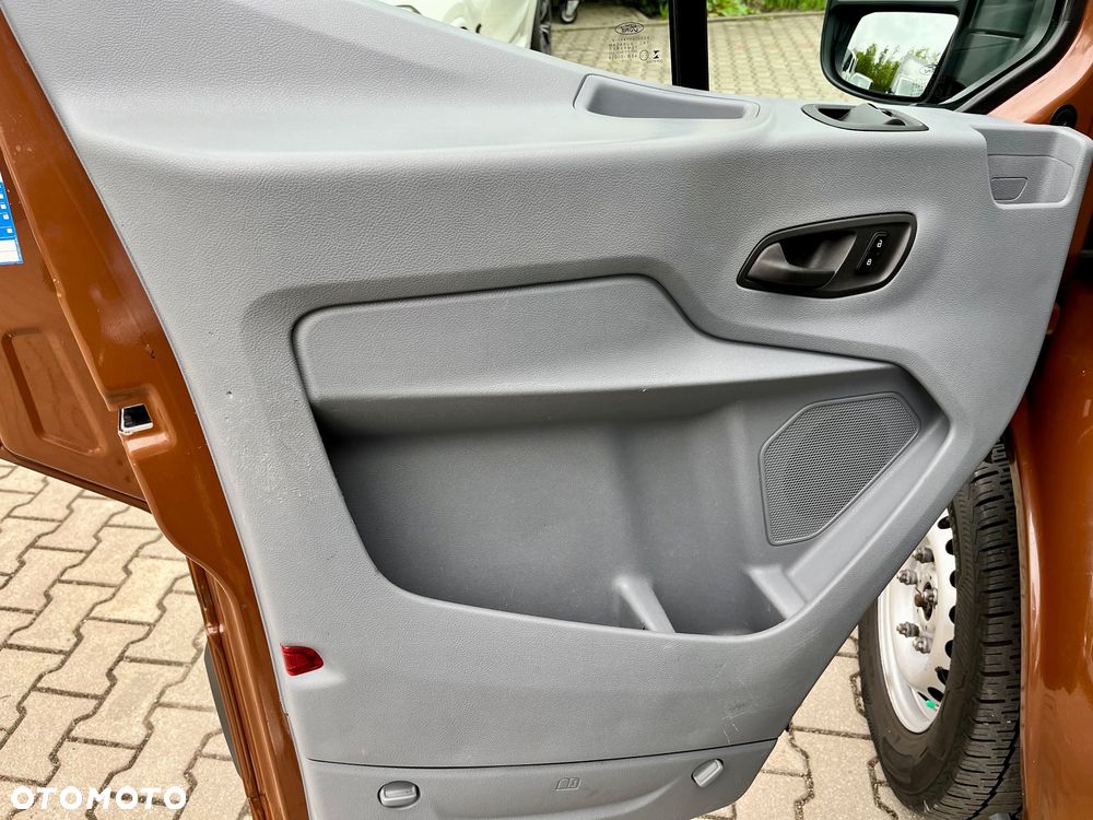 Ford Transit - 10
