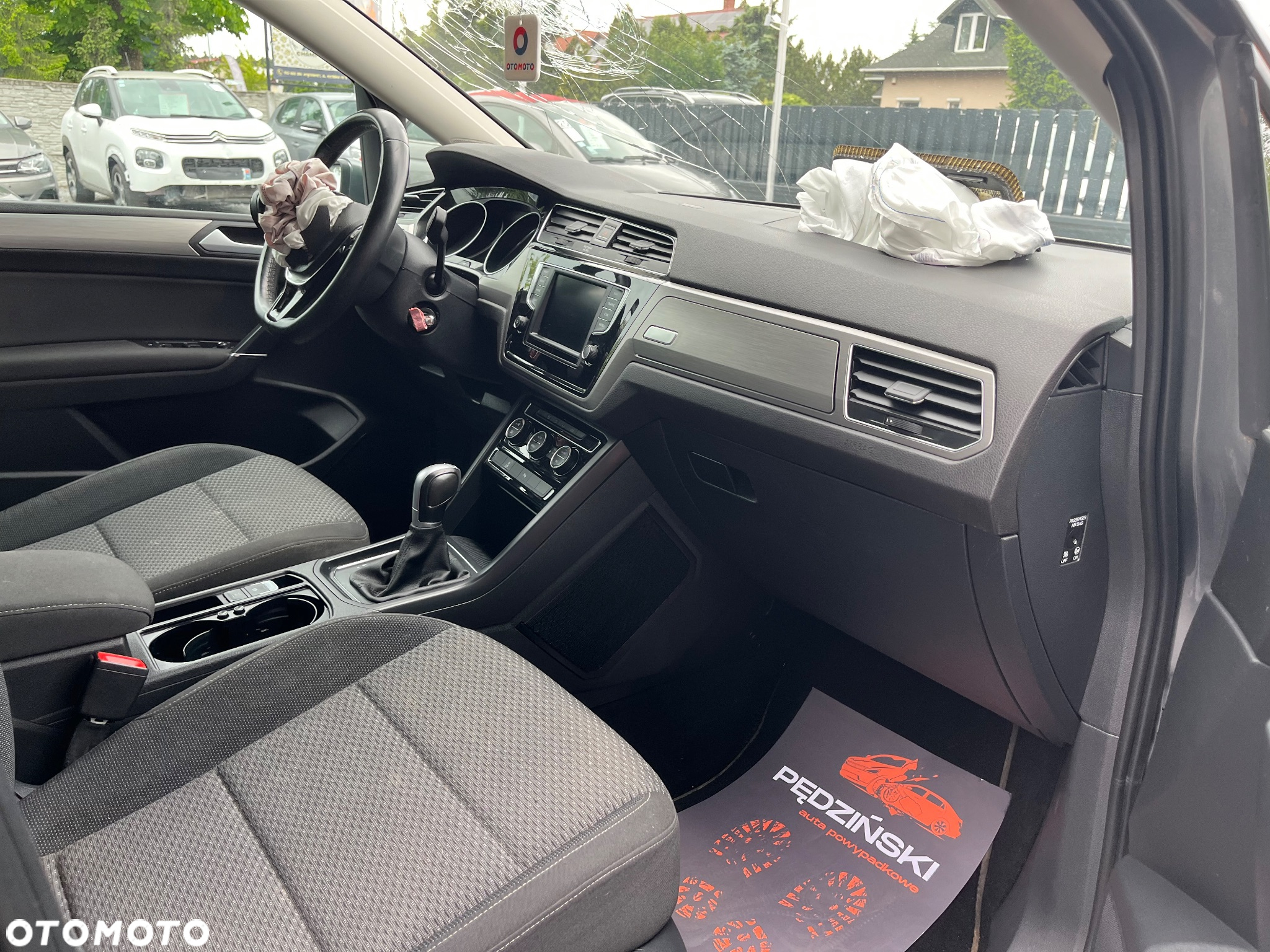 Volkswagen Touran - 9