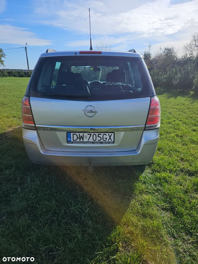 Opel Zafira 1.9 CDTI Essentia - 5