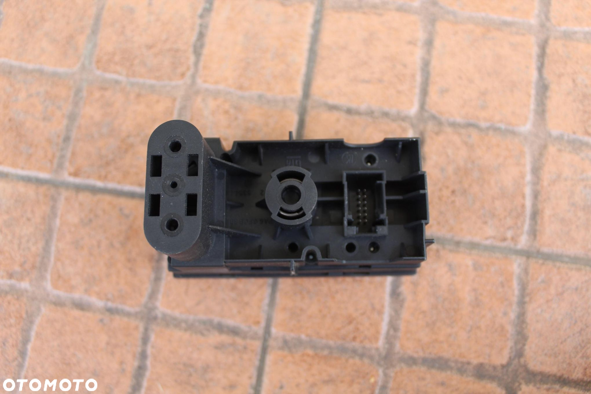 WŁĄCZNIK PRZEŁĄCZNIK ŚWIATEŁ OPEL MERIVA A 93394755 - 4