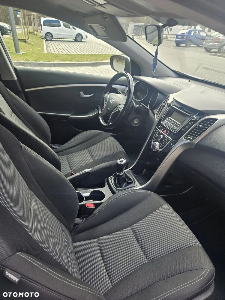 Hyundai i30 blue 1.6 GDI Style - 12