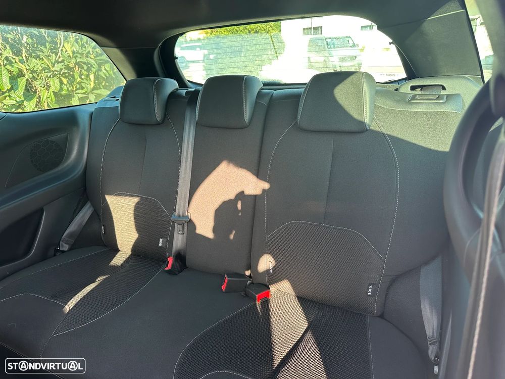 Citroën DS3 1.6 e-HDi So Chic - 25