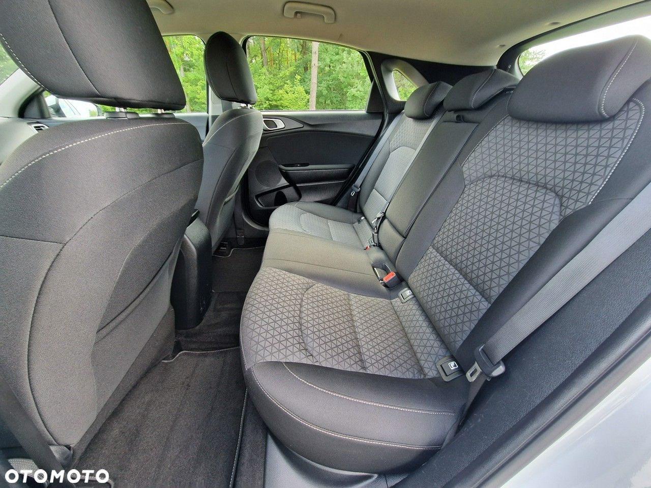 Kia Ceed - 15