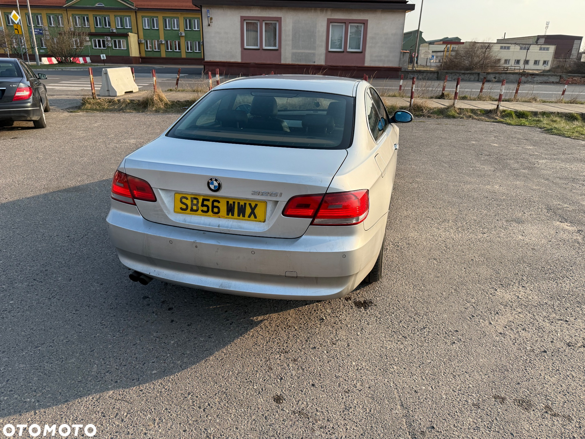 BMW Seria 3 325i Coupe - 4