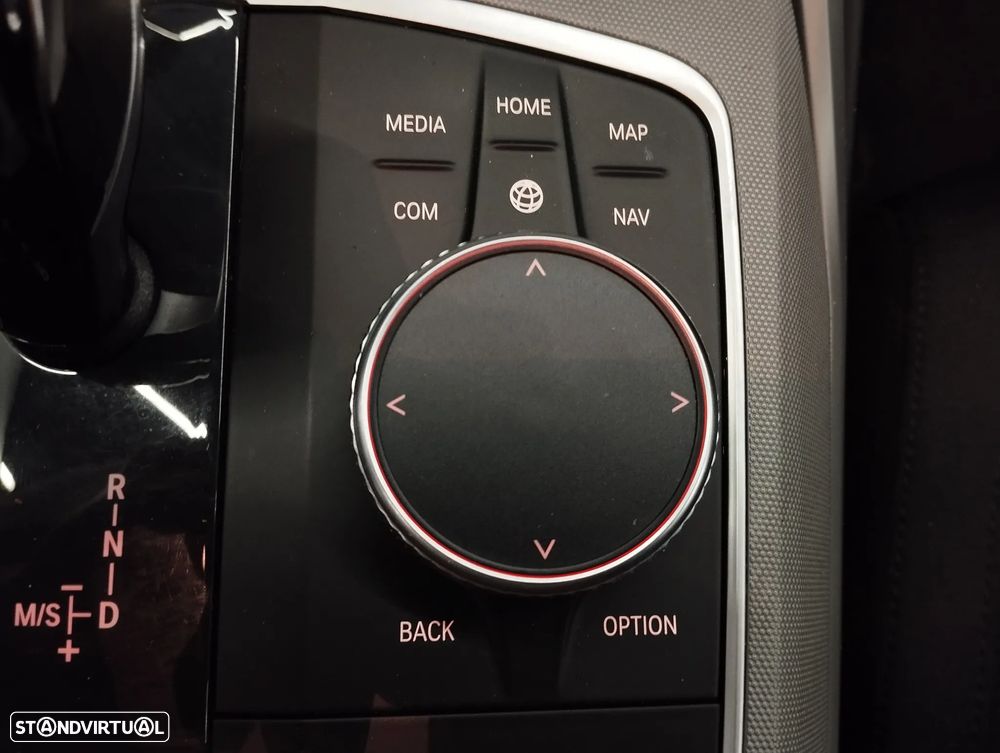 BMW 330 e Auto - 37