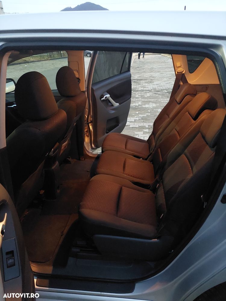 Toyota Verso - 12