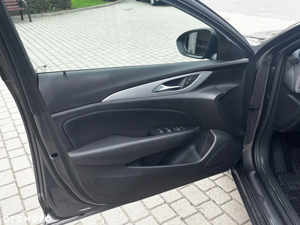 Opel Insignia 2.0 CDTI Elegance S&S - 13