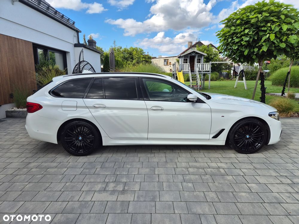 BMW Seria 5 520d xDrive M Sport sport - 2