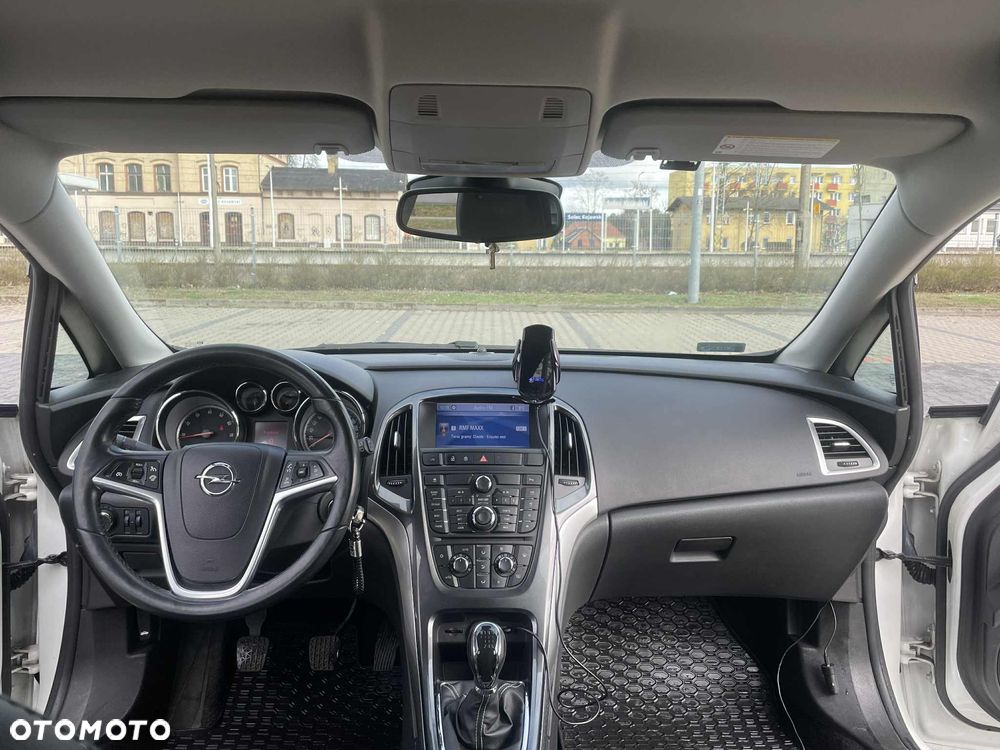 Opel Astra 1.4 Turbo Cosmo - 14