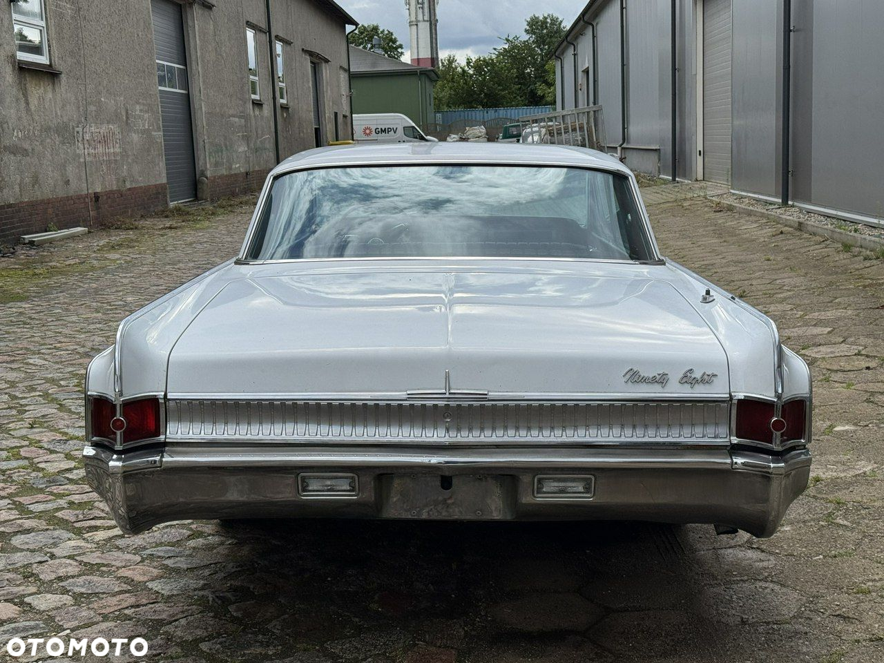 Oldsmobile Inny - 8