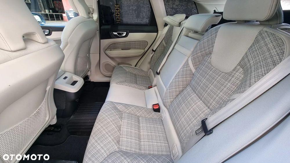 Volvo XC 60 B5 B AWD Inscription - 9