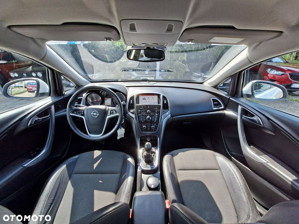 Opel Astra 1.4 T Cosmo EU6 - 13