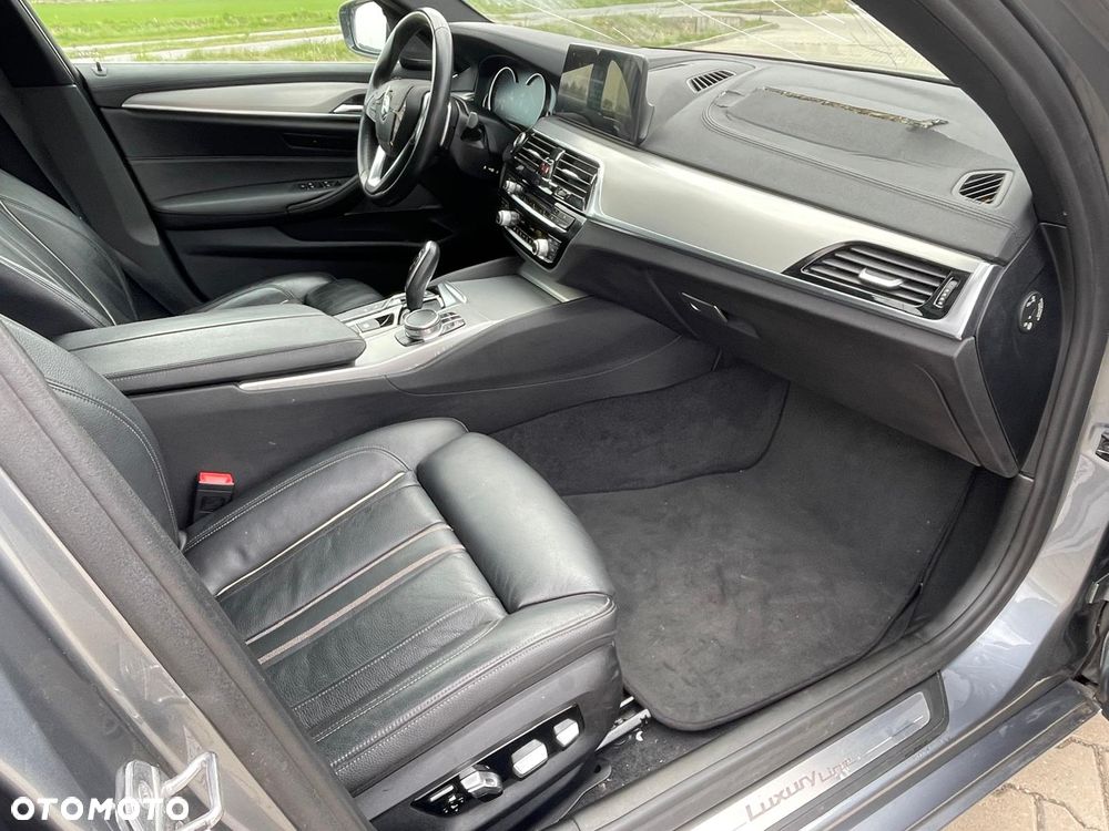 BMW Seria 5 520d xDrive Luxury Line - 13