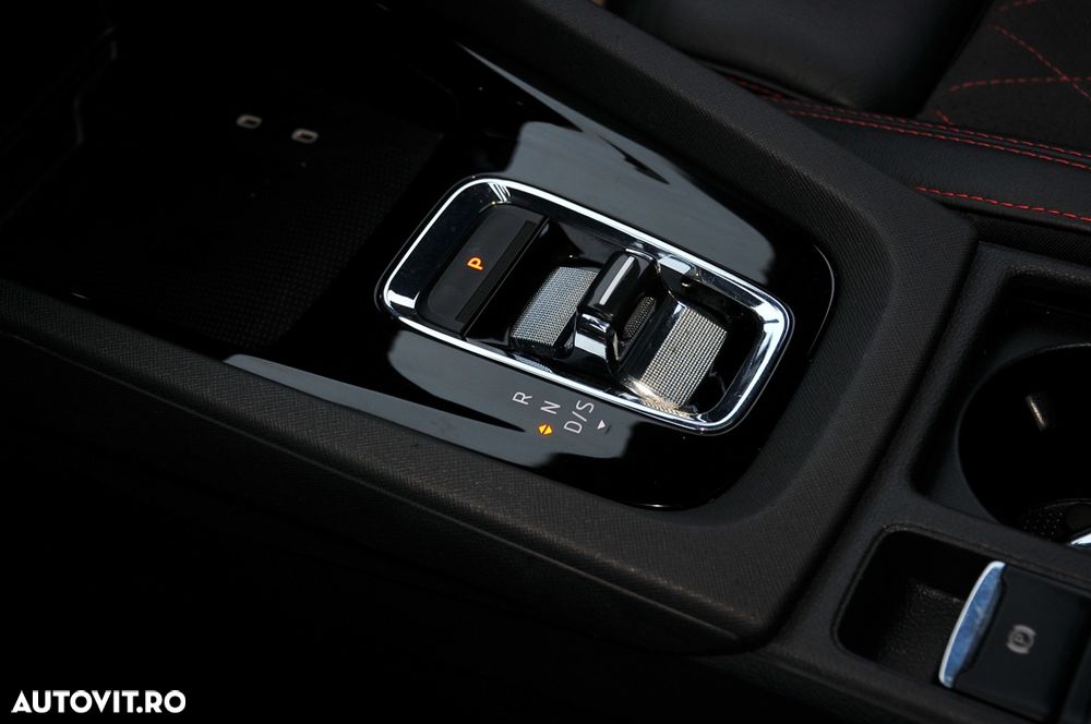 Skoda Octavia Combi 2.0 TDI DSG RS - 13