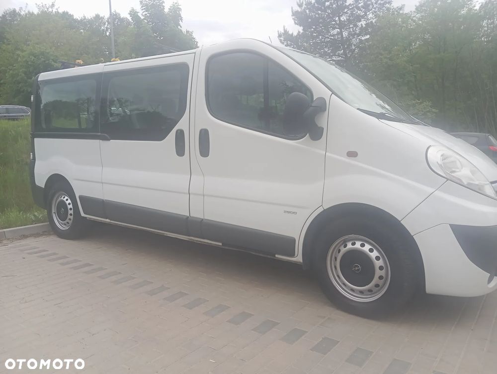 Opel Vivaro L2H1 2.9t - 4