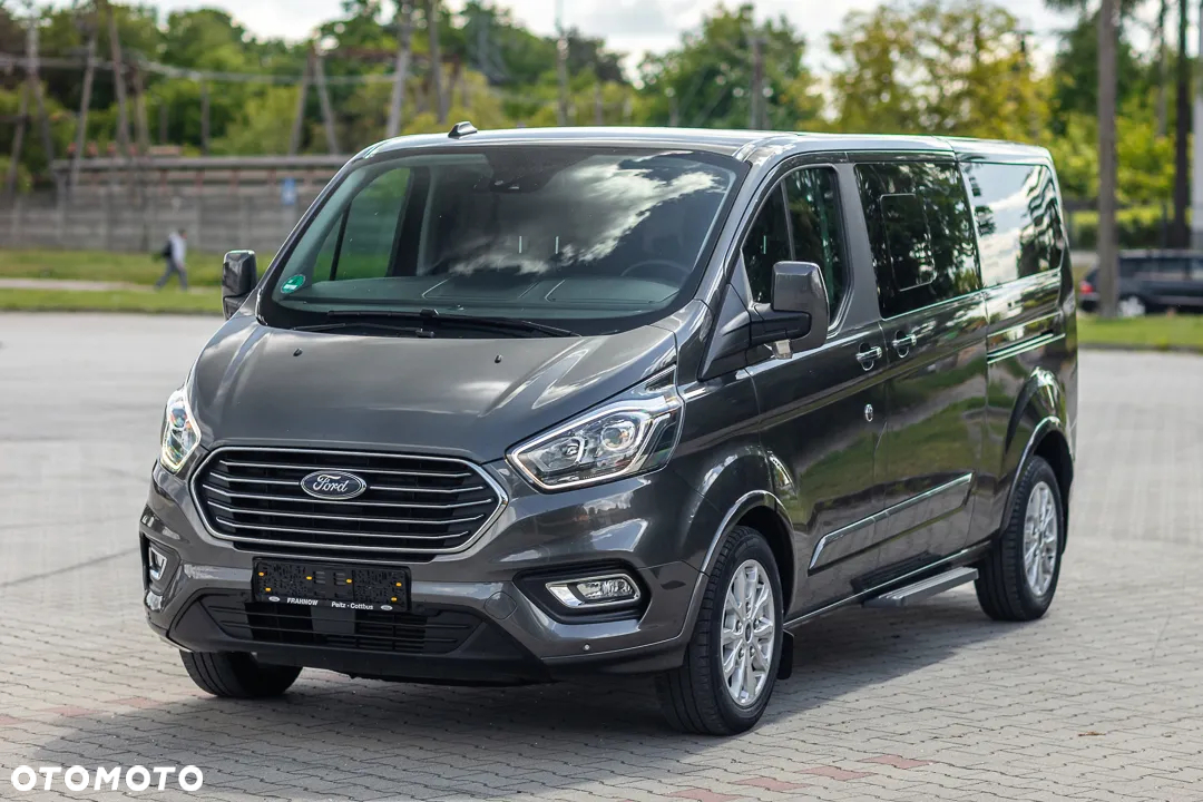 Ford Tourneo Custom 320 L2H1 VA Autm Titanium - 3