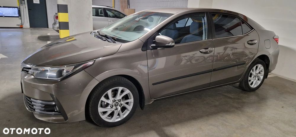 Toyota Corolla 1.6 Comfort - 2