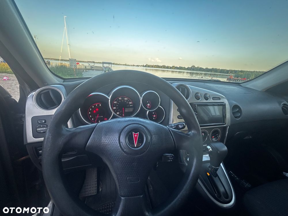 Pontiac Vibe - 8