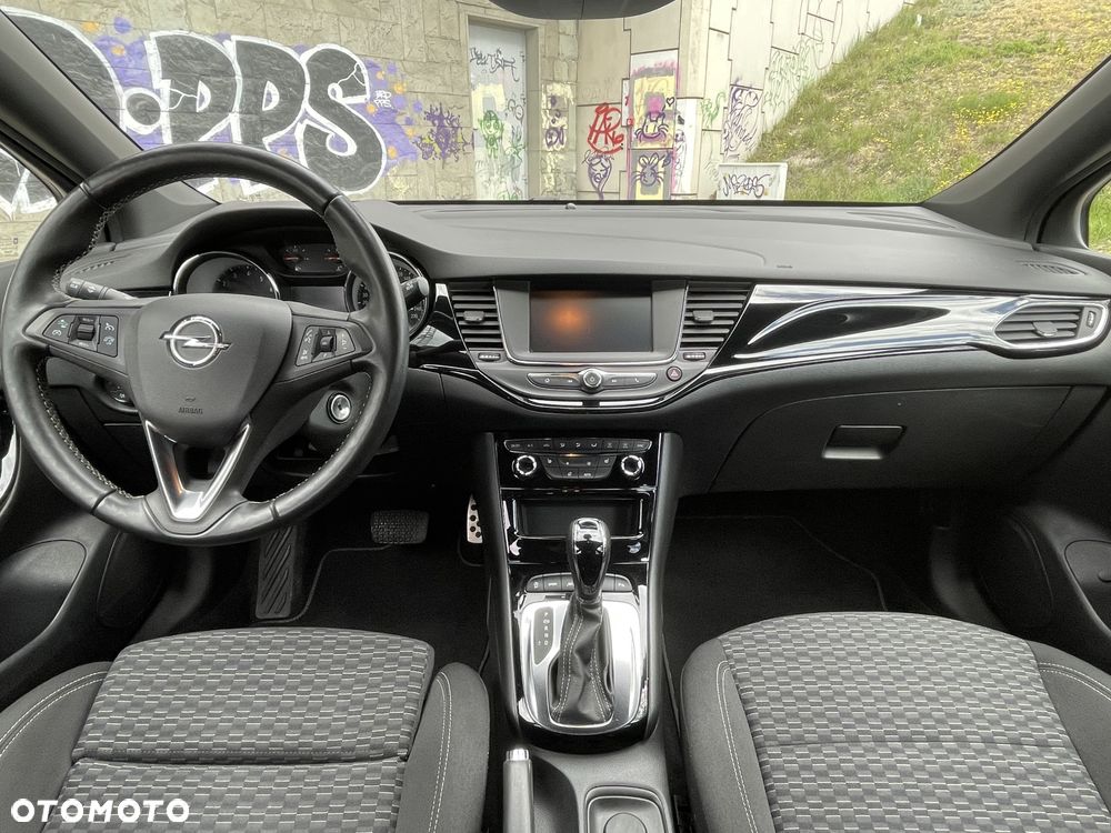 Opel Astra 1.4 T Dynamic S&S - 19