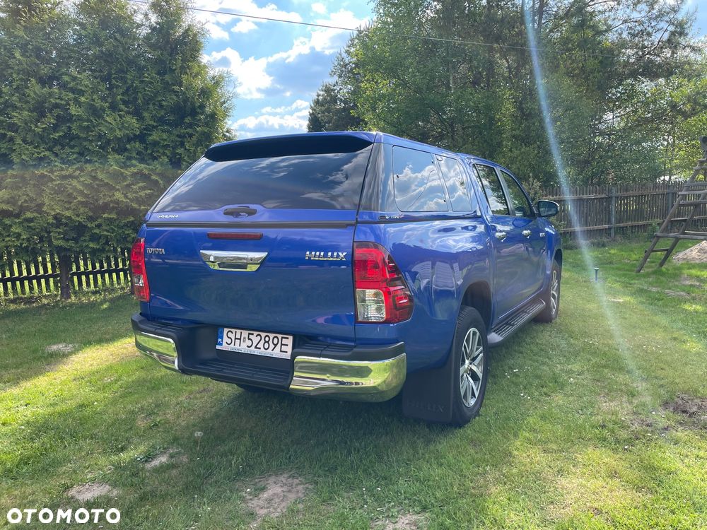 Toyota Hilux 2.4 D-4D Double Cab SR5 4x4 - 32