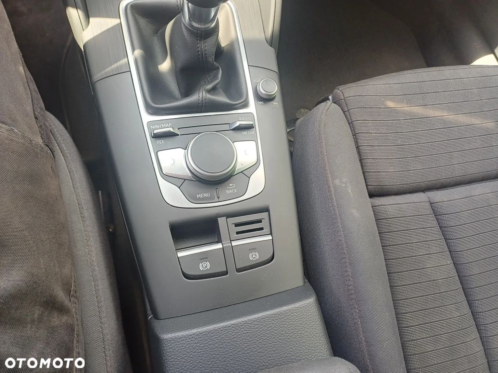 Audi A3 Sportback 35 TFSI - 20