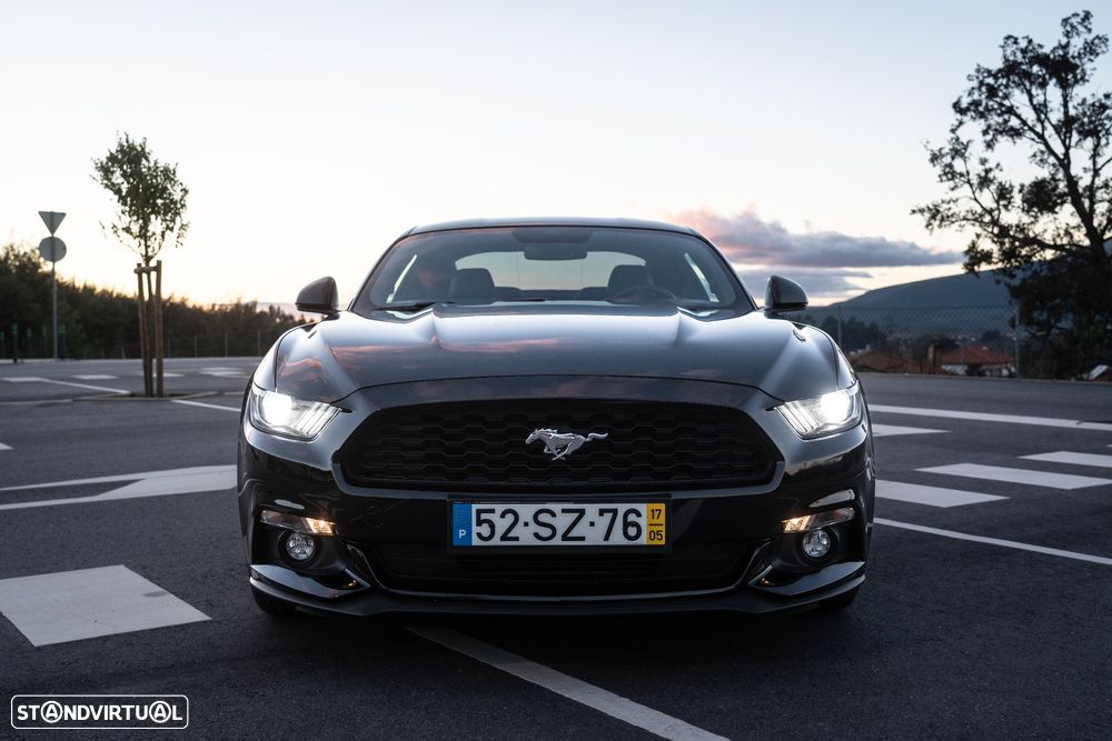 Ford Mustang 2.3i EcoBoost - 4