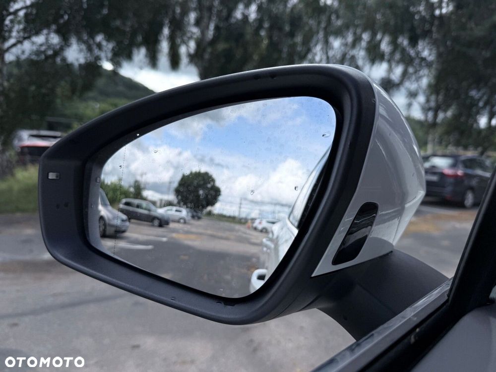 Volkswagen Tiguan 2.0 TDI SCR Elegance DSG - 36