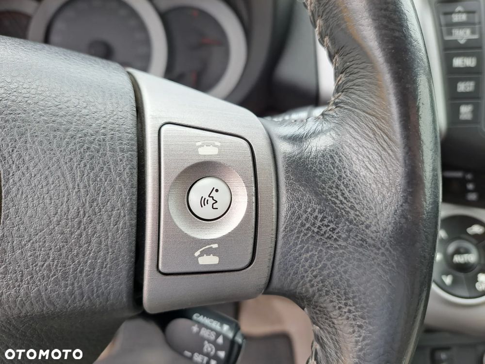 Toyota RAV4 - 25