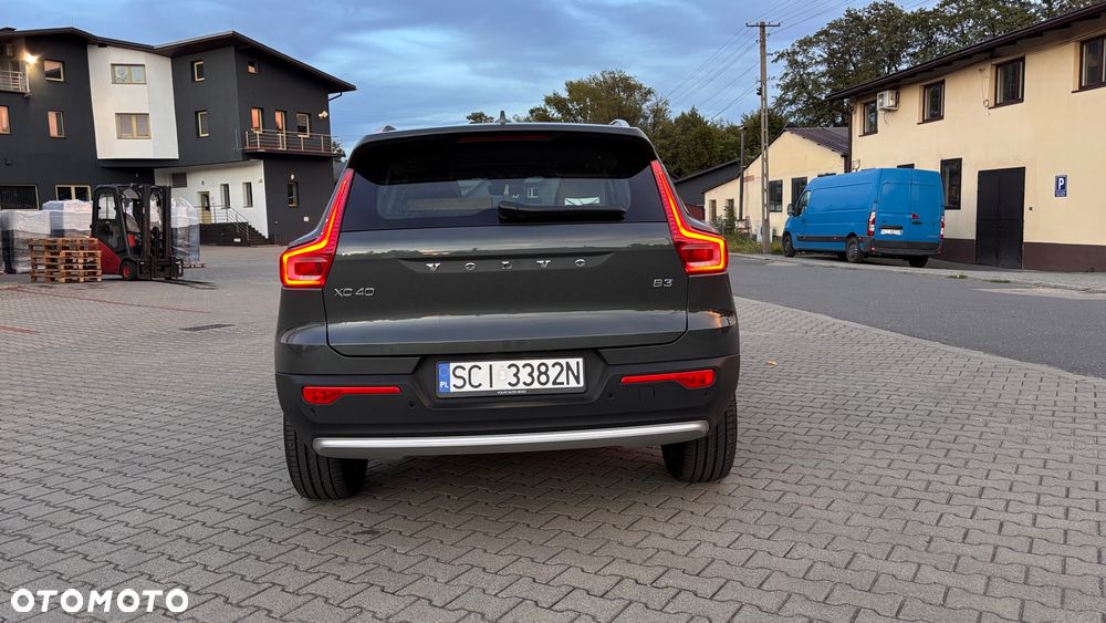 Volvo XC 40 B3 Ultimate Dark - 5