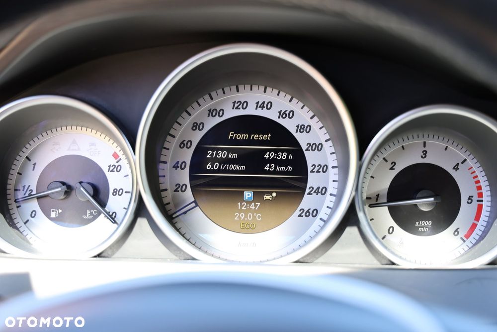 Mercedes-Benz Klasa C 200 CDI BlueEff Avantgarde - 24