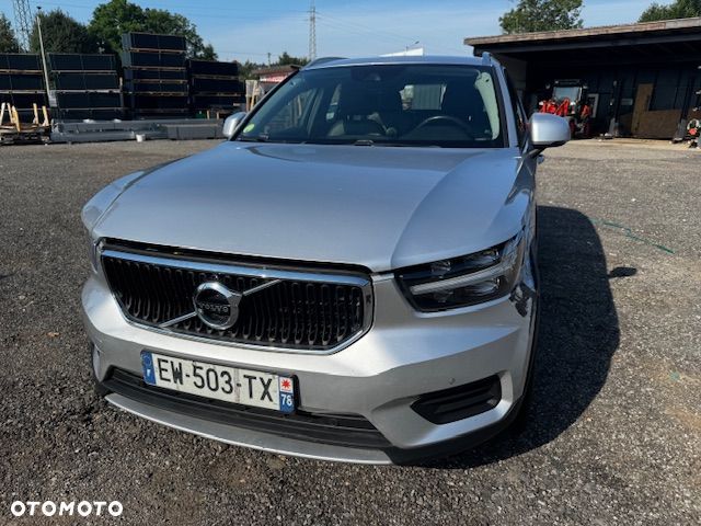 Volvo XC 40 D4 AWD Geartronic Momentum - 3