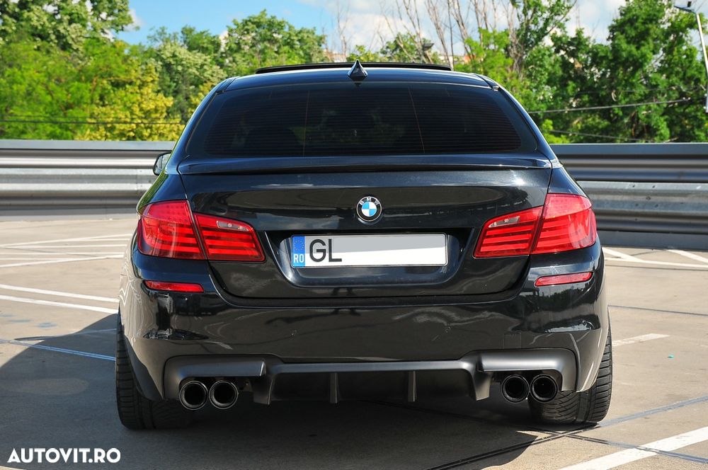 BMW Seria 5 530d Sport-Aut. - 4