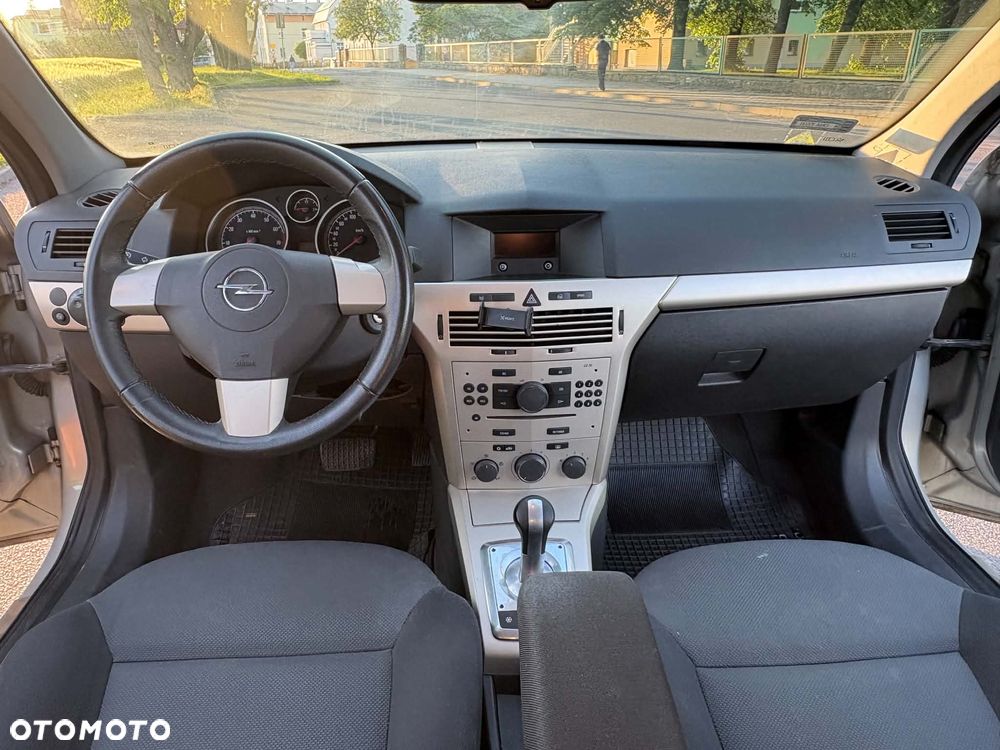 Opel Astra 1.4 Enjoy EasyTronic - 4