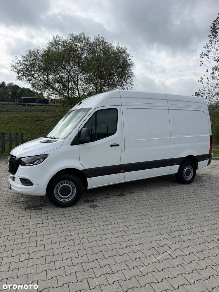 Mercedes-Benz Sprinter 317 - 2