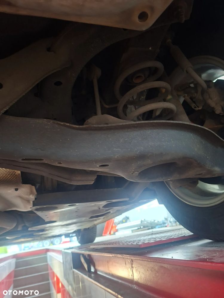 Mazda 3 SKYACTIV-G 120 Urban Limited - 25