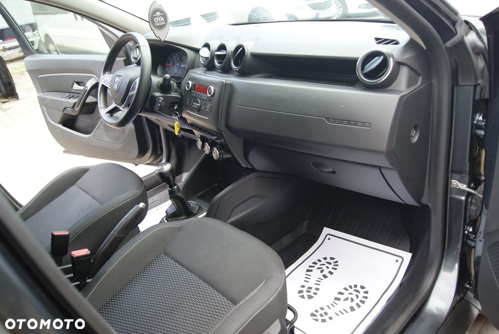 Dacia Duster 1.6 SCe Laureate S&S - 23